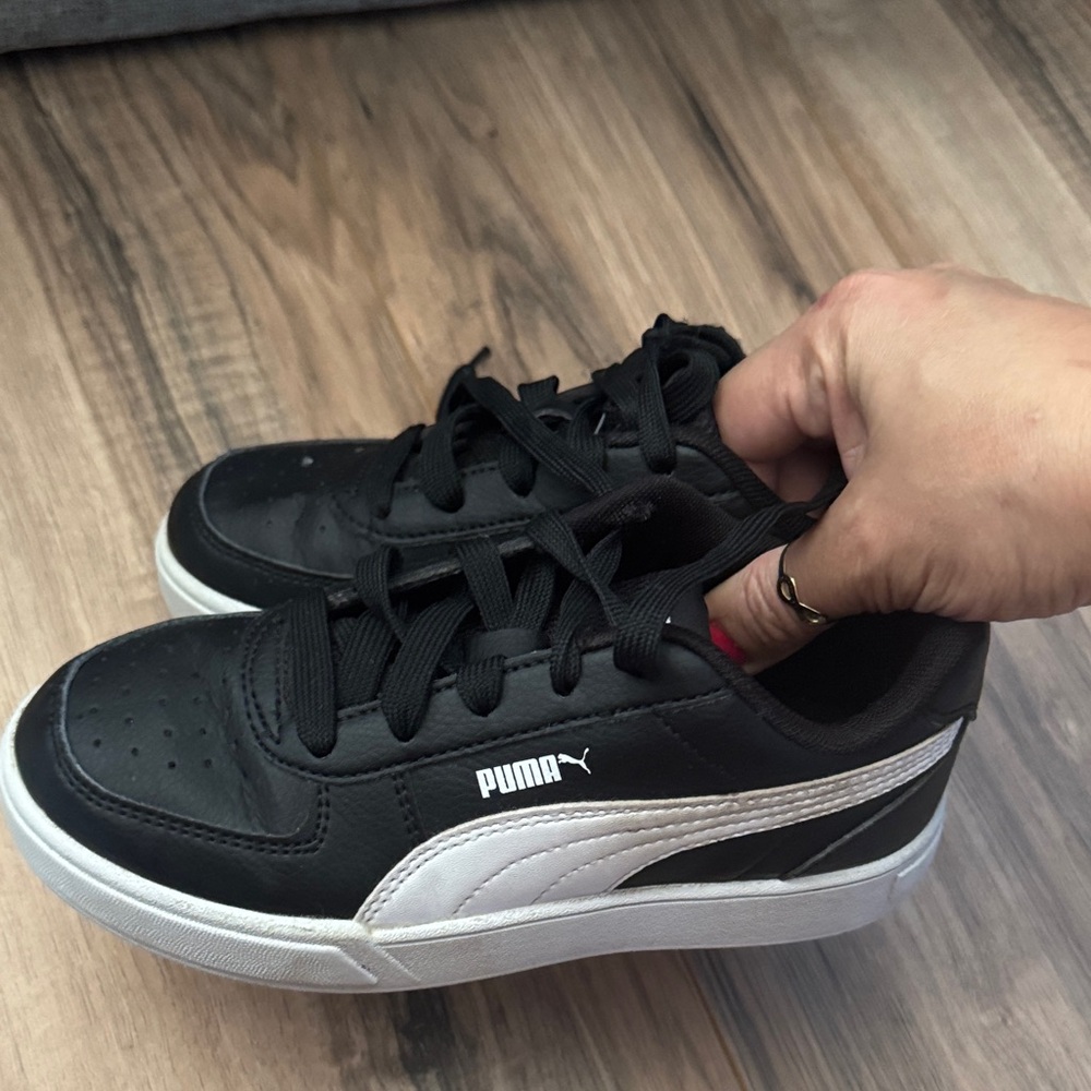 Puma Black and White Men's Low-Top Sneakers